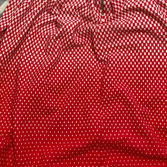 A line dress with pockets - Picture 3 of 4